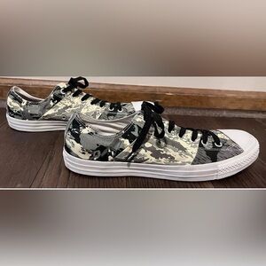 Converse Chuck Taylor All Star Low Liquid Camouflage Men’s Sz 12 UNIQUE